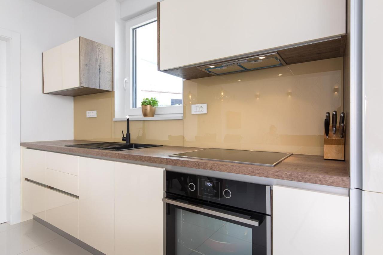 Orfeo Appartement Krk Town Buitenkant foto
